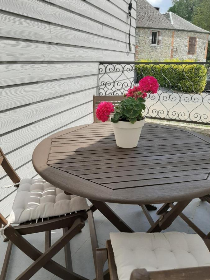 Maison De Campagne En Pierre Bleue-Wifi Et Parking Bousignies-sur-Roc Exteriör bild